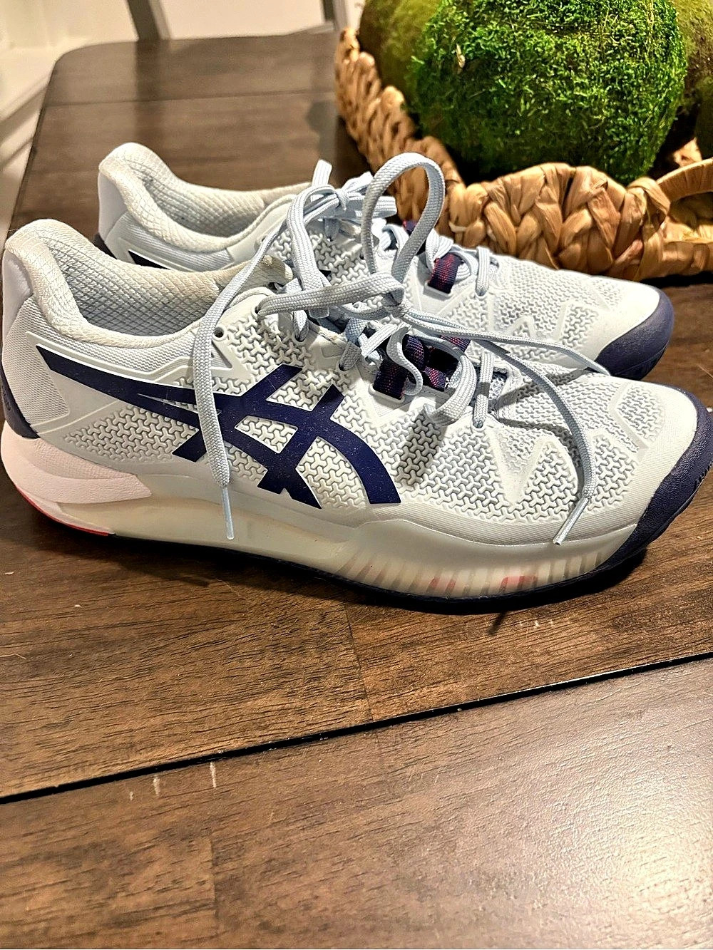 ASICS GEL- tennis court shoes worn once!!!